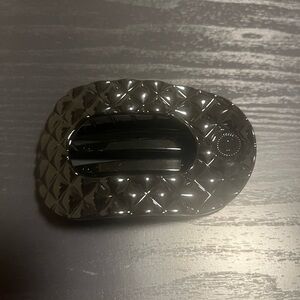 Teleties Medium Elegant Black Quilted Medium Hair Clip